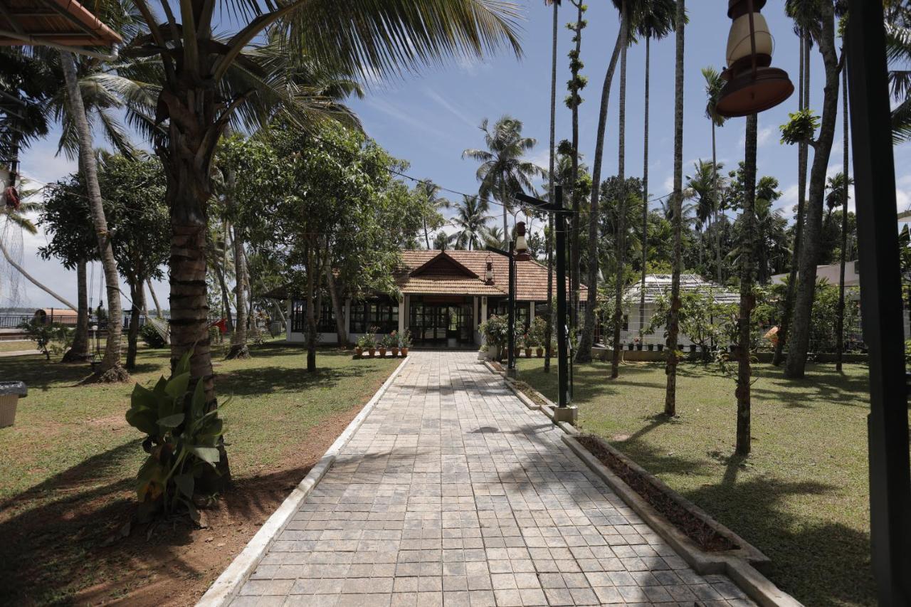 Kallanchery Retreat Kochi Zewnętrze zdjęcie